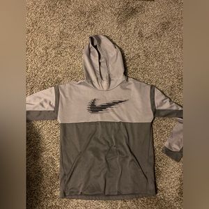 Boys Nike XL hoodie